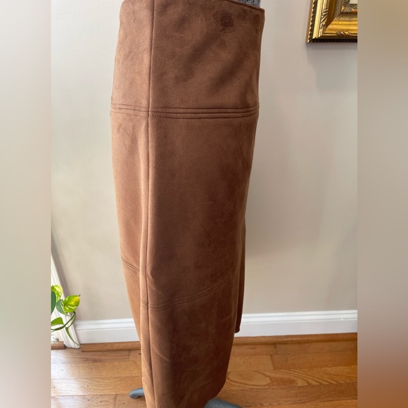 Chaps ladies size 12 faux suede A-line zip up skirt-EUC-Fall Brown Gorgeous‎ - Picture 3 of 13